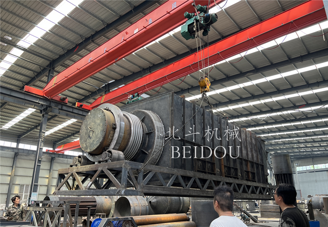 新型多功能花生壳午夜在线观看视频装车完毕,即将发往广西