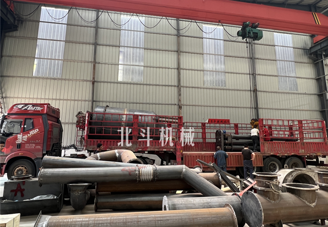 新型无烟环保稻壳午夜在线观看视频生产线装车发往广东