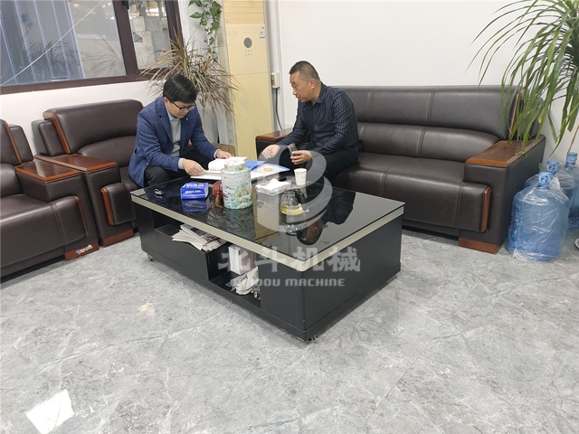 客户对我公司全自动稻壳午夜在线观看视频的实地考察和产品评价